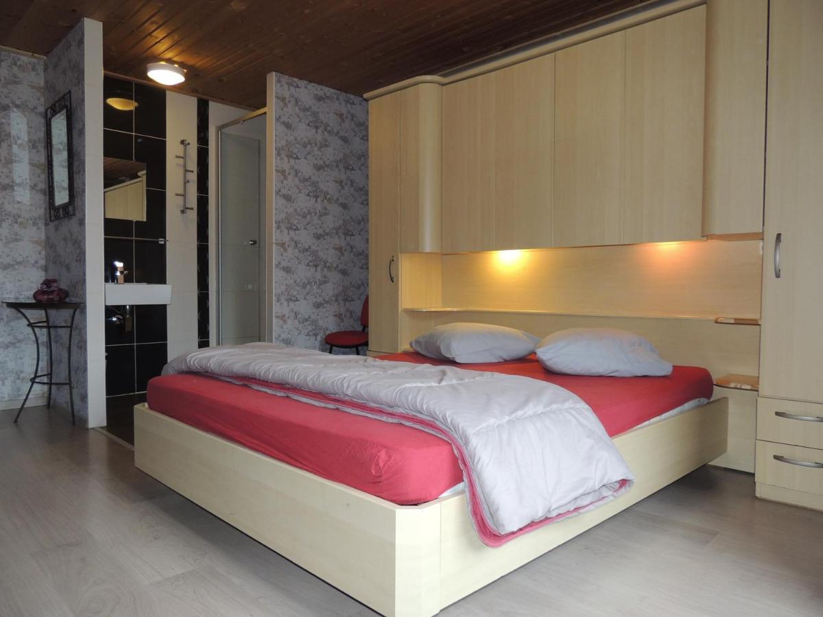 Country house 1 De Renuamont